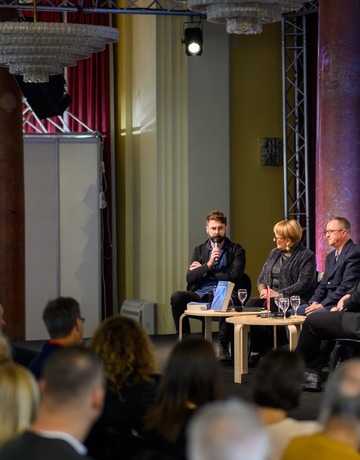 "Trošenje života" Miroslava Bertoše: Profesor nevjerojatne energije imao više od 50 tisuća knjiga u 11 soba